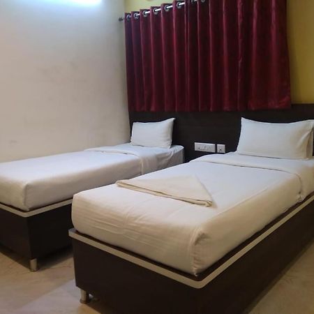 Mk Grande Hotel Бангалор Екстериор снимка